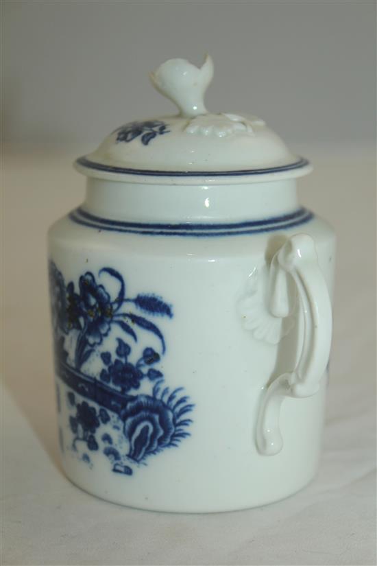 A Caughley Fence pattern cylindrical mustard pot and cover, c.1780, 10cm